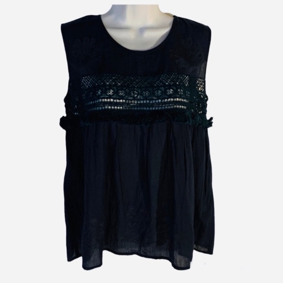 Anthropologie Chan LuLu Navy Sleeveless Blouse. - Picture 7 of 7